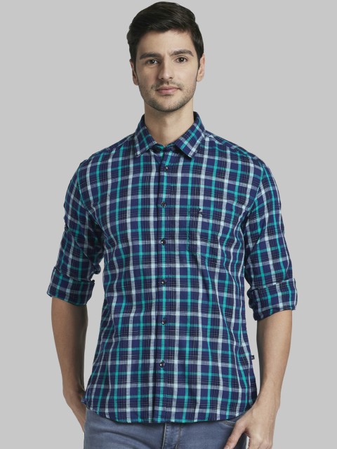 

Parx Men Blue & White Slim Fit Checked Casual Shirt