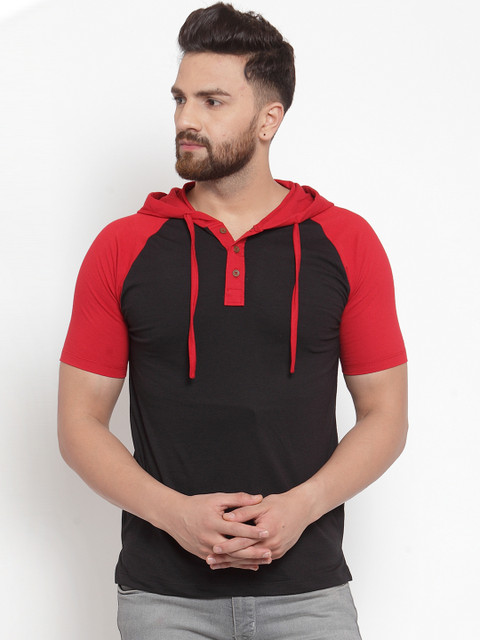 

Kalt Men Black Solid Hood T-shirt