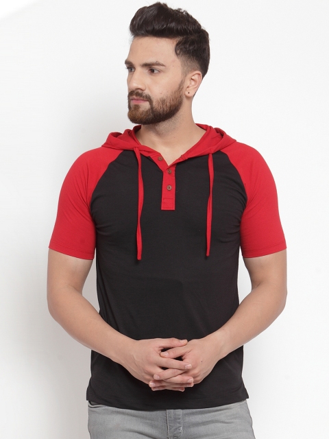 

Kalt Men Black Solid Hood T-shirt