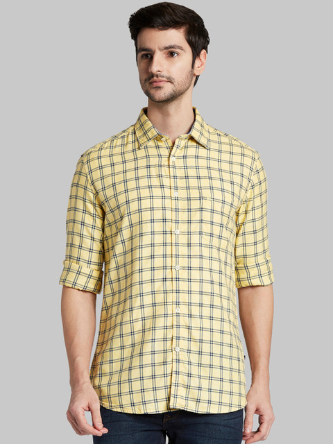 

Parx Men Yellow Slim Fit Checked Casual Shirt