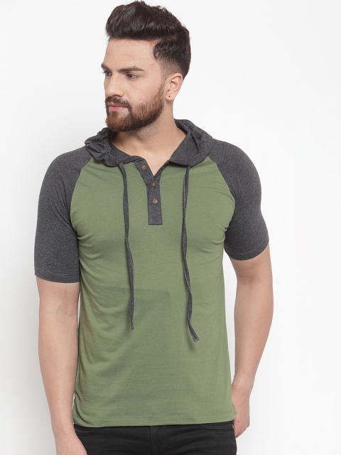

Kalt Men Olive Green Solid Hood T-shirt
