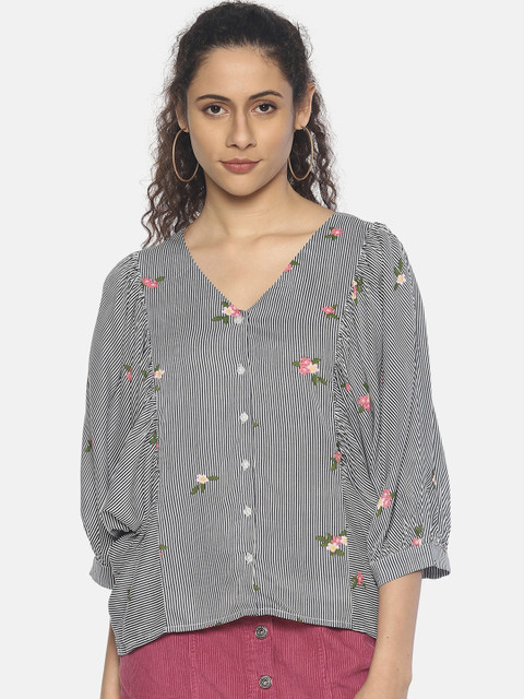 

AARA Women Black Striped Top