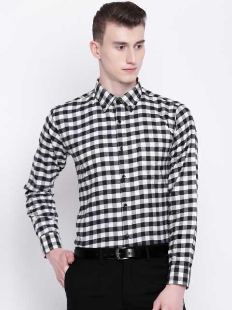 

Hancock Men Black & Cream-Coloured Slim Fit Checked Formal Shirt