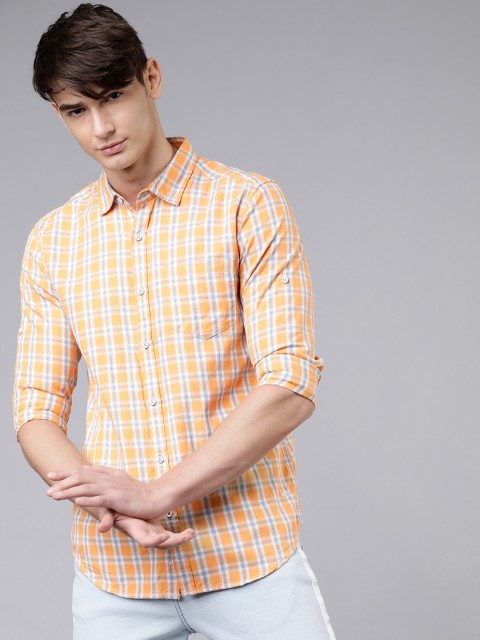 

LOCOMOTIVE Men Mustard & White Slim Fit Checked Casual Shirt