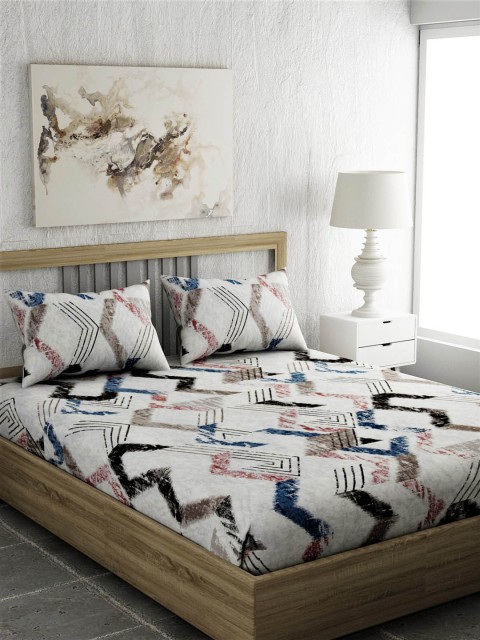 

EverHOME Blue & Red Geometric 210 TC Cotton 1 Queen Bedsheet with 2 Pillow Covers