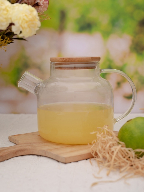 

White Gold Transparent Glass Juice Jug with Lid 1000ml