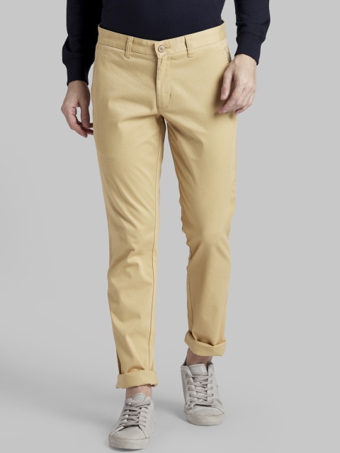 

Parx Men Beige Regular Fit Solid Regular Trousers, Khaki