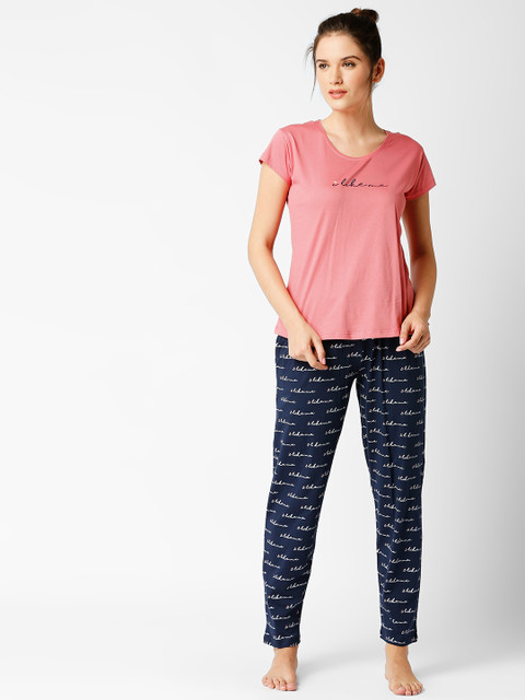 

I like me Women Peach-Coloured & Navy Blue Printed Night Suit