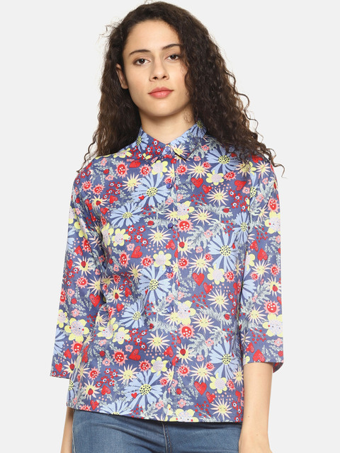

AARA Women Blue & Red Regular Fit Printed Casual Shirt