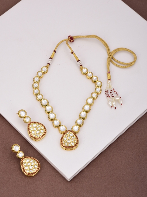 

Tistabene Women Gold-Plated & White Kundan Studded Jewellery Set