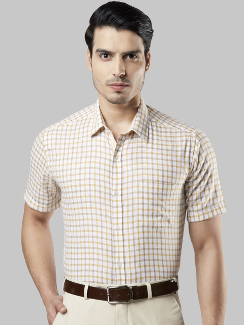 

Next Look Men Beige & Mustard Yellow Regular Fit Checked Formal Shirt