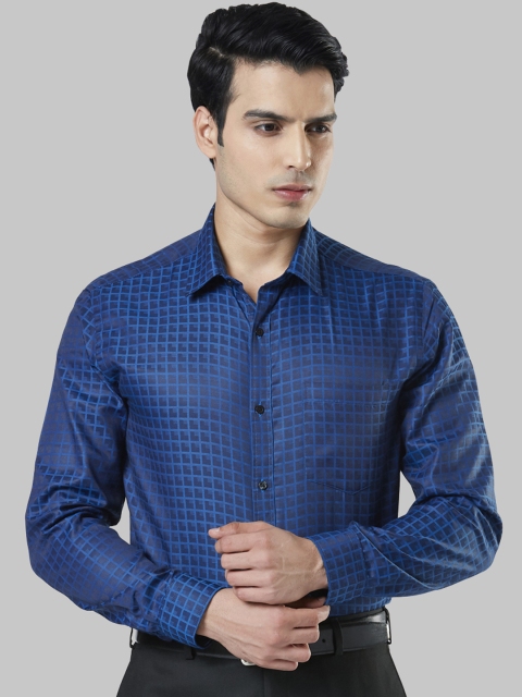 

Next Look Men Blue Regular Fit Checked Formal Shirt
