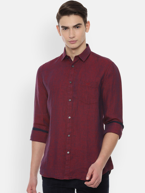 

Van Heusen Sport Men Maroon Slim Fit Self Design Casual Shirt