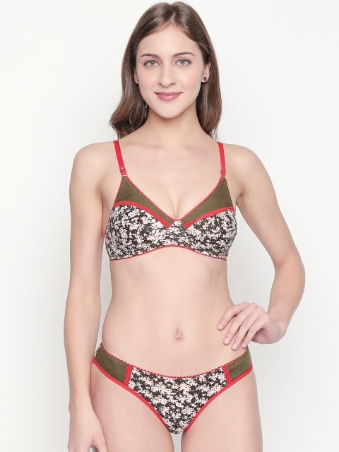 

Lady Love Women Multi Color Printed Lingerie Set LLSET1021
