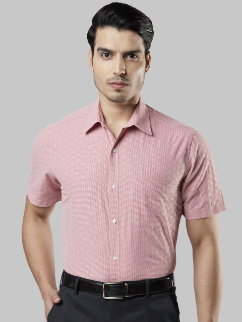 

Next Look Men Red Regular Fit Checked Formal Shirt