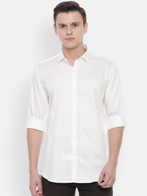 

V Dot Men White Slim Fit Solid Casual Shirt