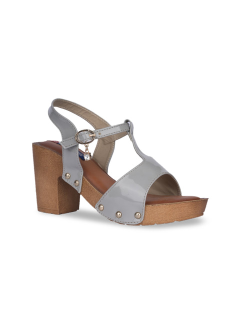 

MSC Women Grey Solid Sandals
