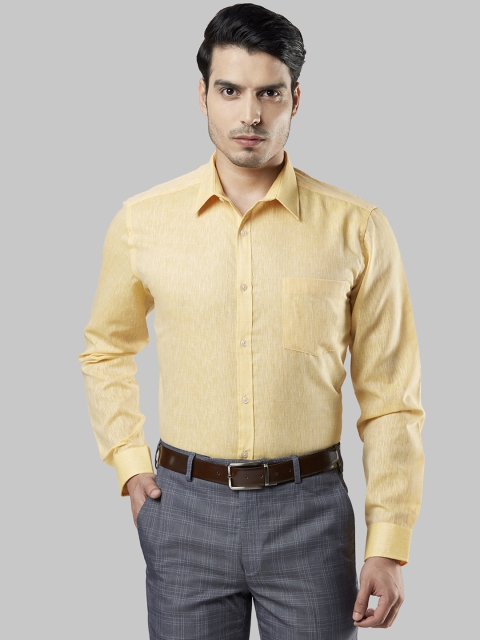 

Next Look Men Yellow Regular Fit Solid Formal Shirt