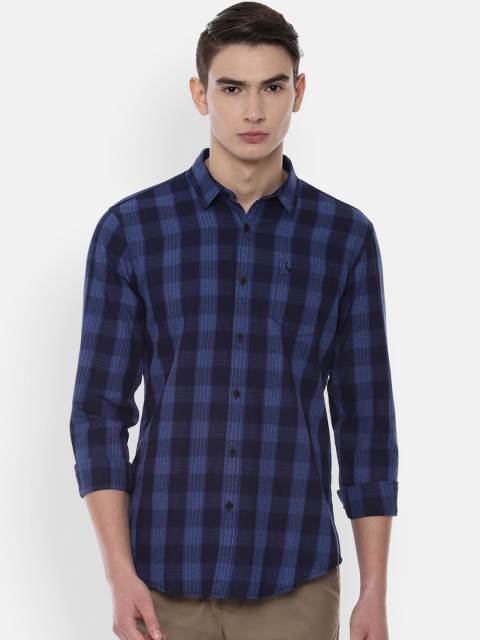

Solly Jeans Co. Men Navy Blue & Black Regular Fit Checked Casual Shirt