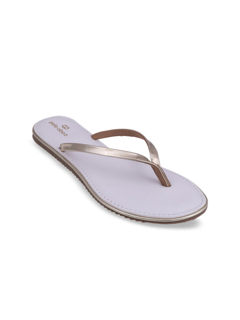 

pelle albero Women Gold-Toned & White Solid T-Strap Flats