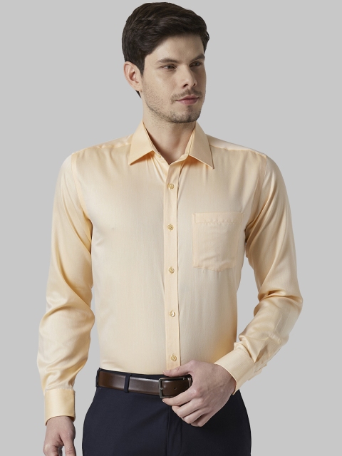 

Park Avenue Men Yellow Regular Fit Solid Formal Shirt