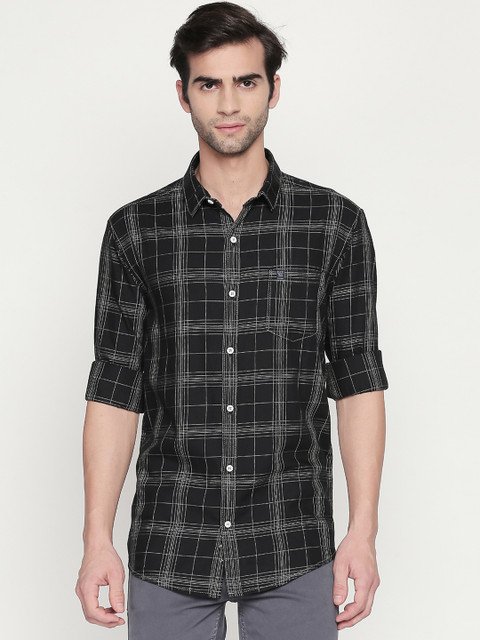 

Mufti Men Black & White Slim Fit Checked Casual Shirt