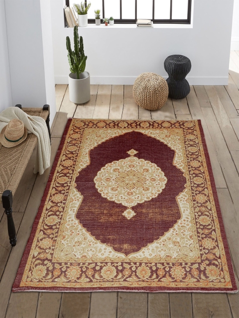 

Saral Home Maroon & Beige Printed Carpet