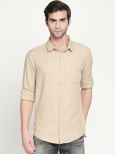 

Mufti Men Beige Slim Fit Solid Casual Shirt