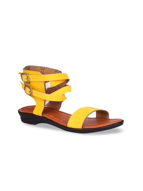 

MSC Women Yellow Solid Gladiators