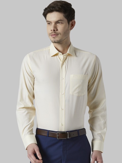 

Park Avenue Men Yellow Regular Fit Checked Formal Shirt
