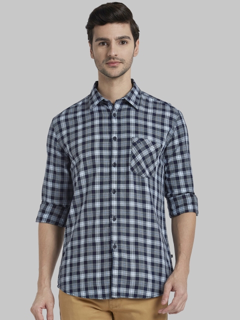 

Parx Men Grey & Blue Regular Fit Checked Casual Shirt