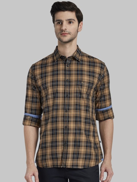 

Parx Men Brown Regular Fit Checked Casual Shirt
