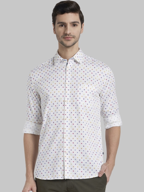 

Parx Men White Regular Fit Printed Casual Shirt