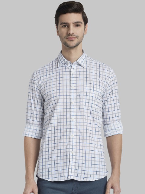 

Parx Men White & Blue Regular Fit Checked Casual Shirt