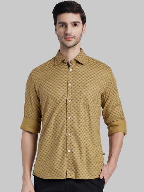

Parx Men Mustard Yellow Regular Fit Printed Casual Shirt