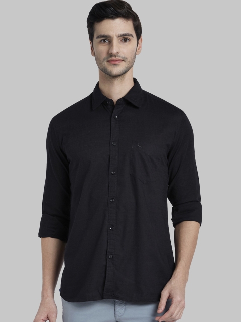 

Parx Men Black Regular Fit Solid Casual Shirt