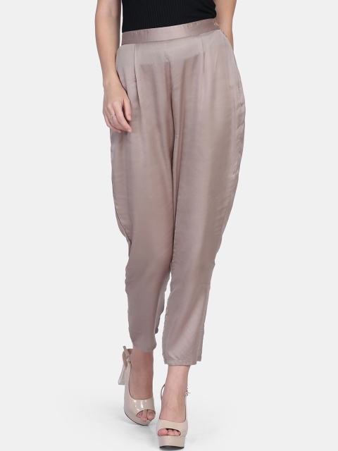 

Ojjasvi Women Taupe Loose Fit Solid Peg Trousers