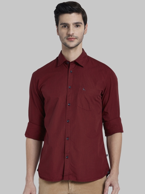 

Parx Men Maroon Regular Fit Solid Casual Shirt