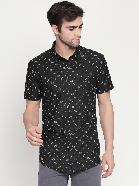 

Mufti Men Black & White Slim Fit Printed Casual Shirt