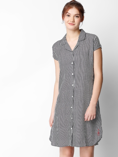

I like me Women Black & White Striped Nightdress