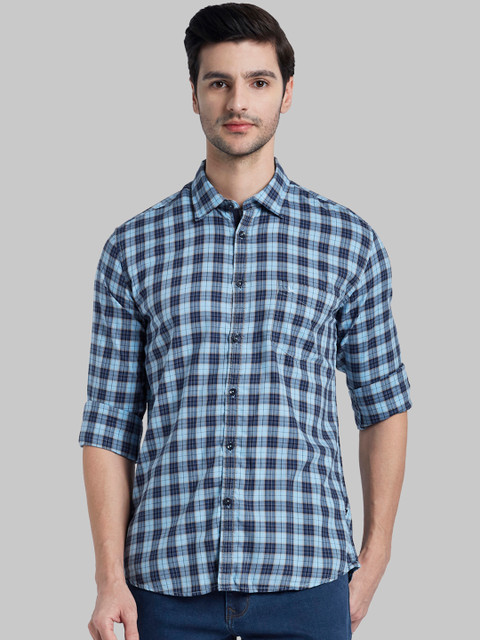 

Parx Men Blue Regular Fit Checked Casual Shirt