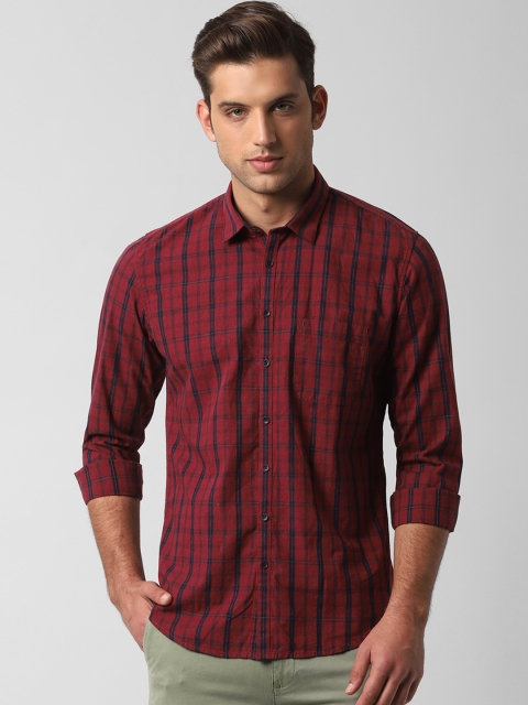

Peter England Casuals Men Red & Navy Blue Slim Fit Checked Casual Shirt