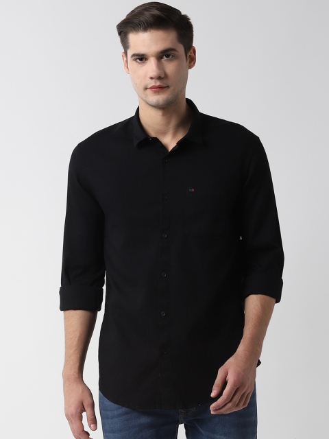 

Peter England Casuals Men Black Slim Fit Solid Casual Shirt