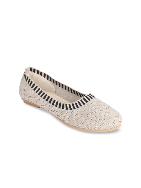 

Flat n Heels Women Beige Textured Mesh Ballerinas