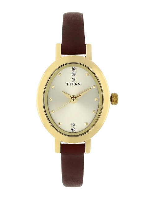 

Titan Ladies Karishma Women Gold Analogue watch NL2599YL01