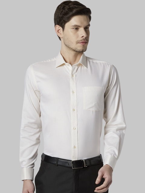 

Park Avenue Men Yellow Regular Fit Solid Formal Shirt