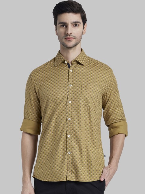 

Parx Men Mustard Yellow Regular Fit Printed Casual Shirt
