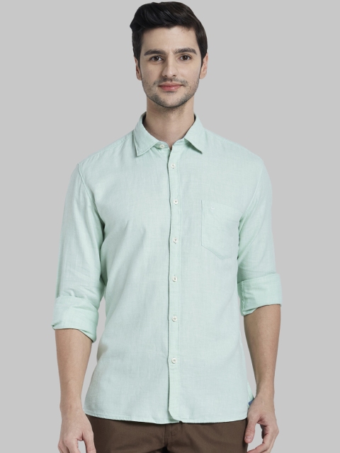 

Parx Men Green Regular Fit Solid Casual Shirt