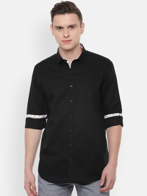 

V Dot Men Black Slim Fit Solid Casual Shirt