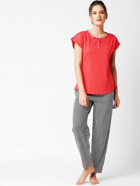 

I like me Women Red & Black Solid Night suit